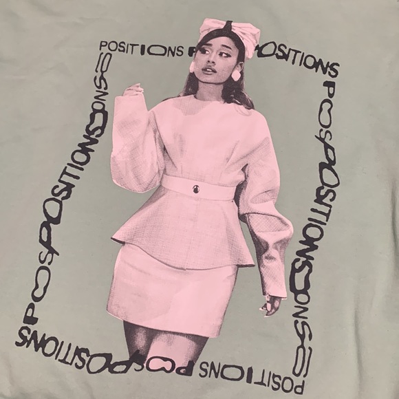 Ariana Grande Positions Mint Green Sweatsuit Set - Picture 3 of 9